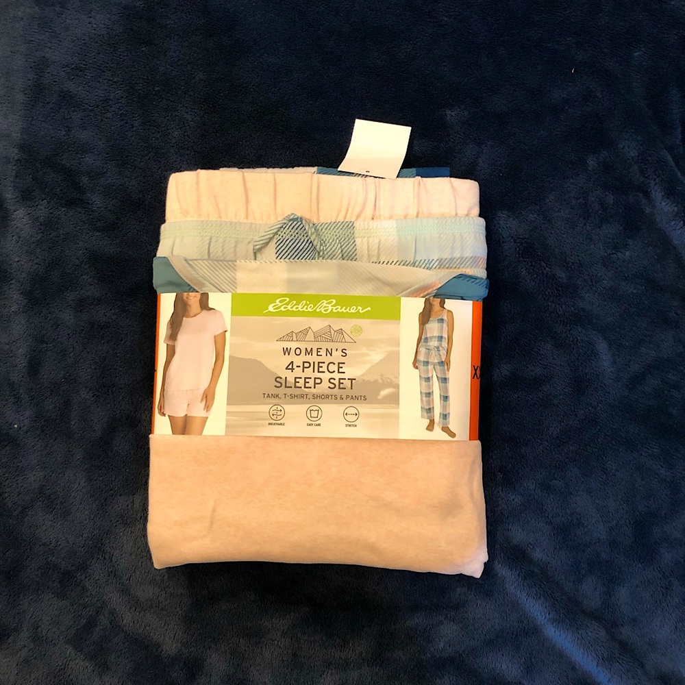 Eddie Bauer women’s pajama set. NWT